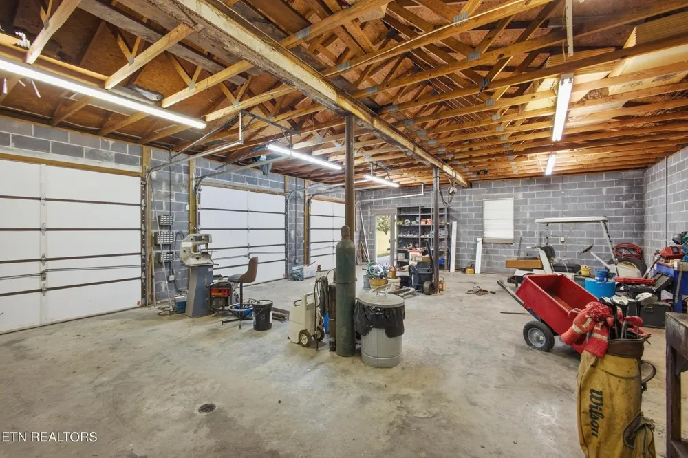 443 Old Poplar Springs Road Kingston, TN 37763