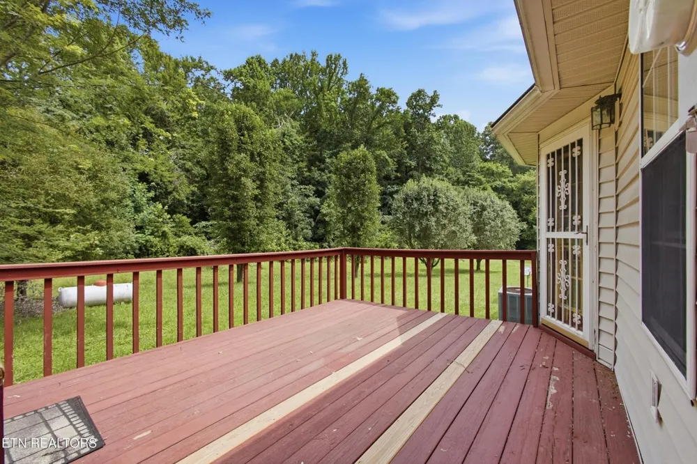 443 Old Poplar Springs Road Kingston, TN 37763