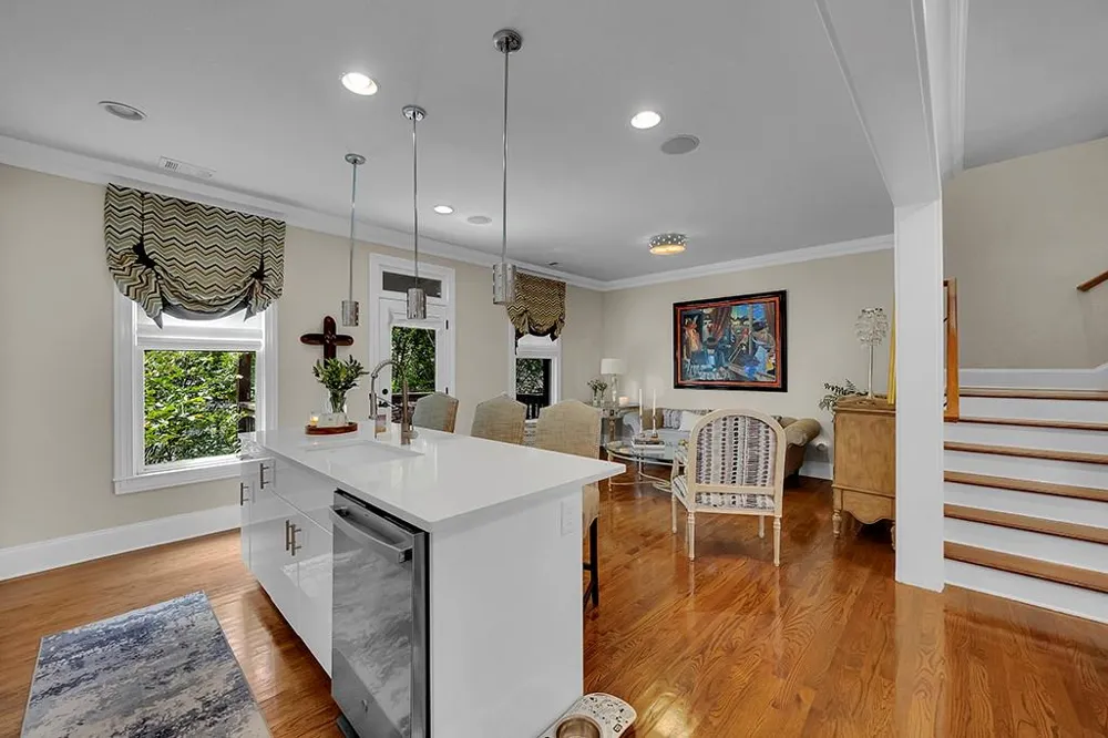 440 Canton Walk Roswell, GA 30075
