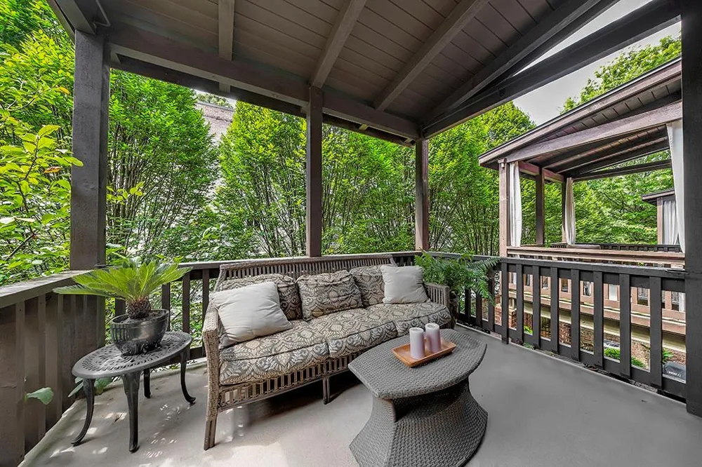440 Canton Walk Roswell, GA 30075