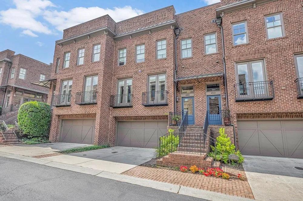 440 Canton Walk Roswell, GA 30075