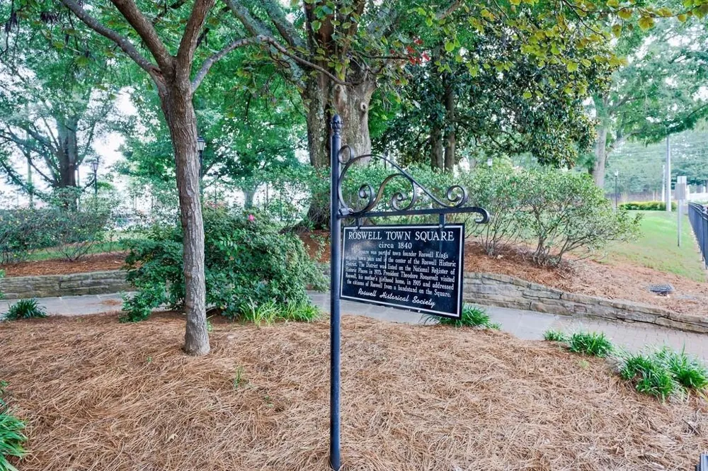 440 Canton Walk Roswell, GA 30075