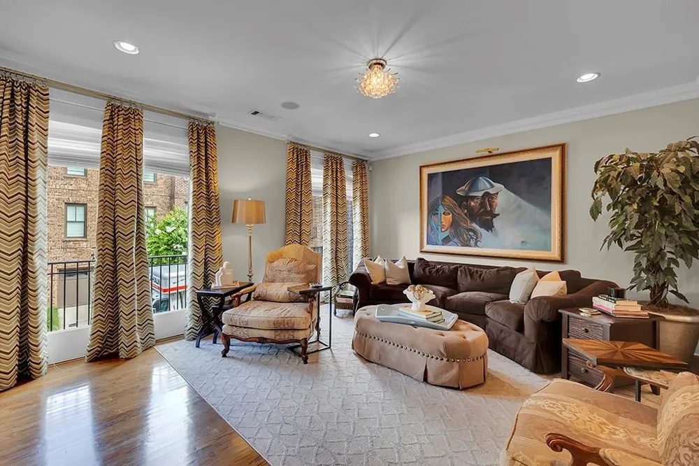 440 Canton Walk Roswell, GA 30075