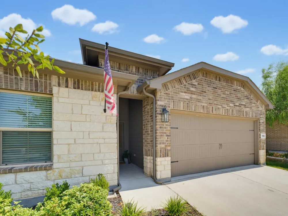 156 Waterbend Cove Boyd, TX 76023