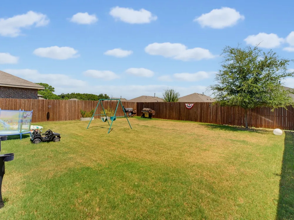 156 Waterbend Cove Boyd, TX 76023
