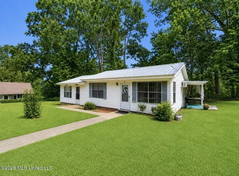 62 Russ Carter Lane