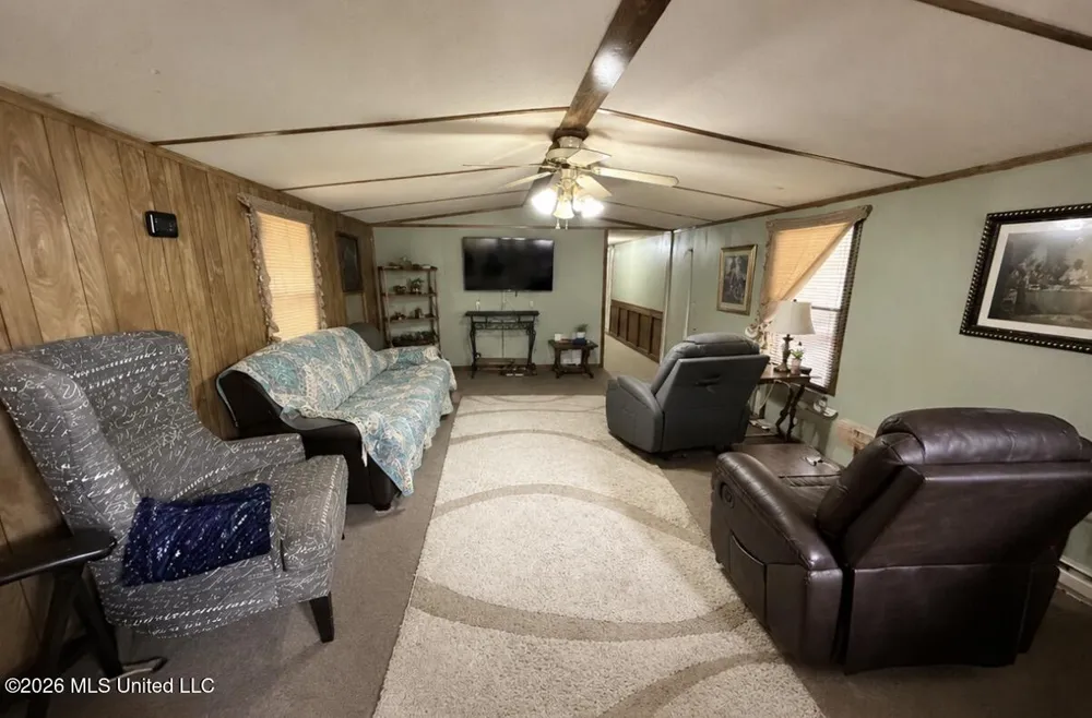 62 Russ Carter Lane Yazoo City, MS 39194