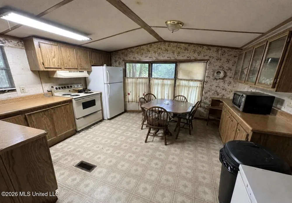 62 Russ Carter Lane Yazoo City, MS 39194