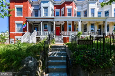 104 R ST #A NE