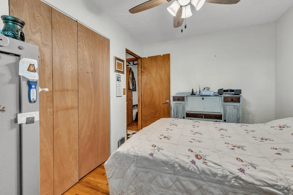 11148 Jackson Street Belleville, MI 48111
