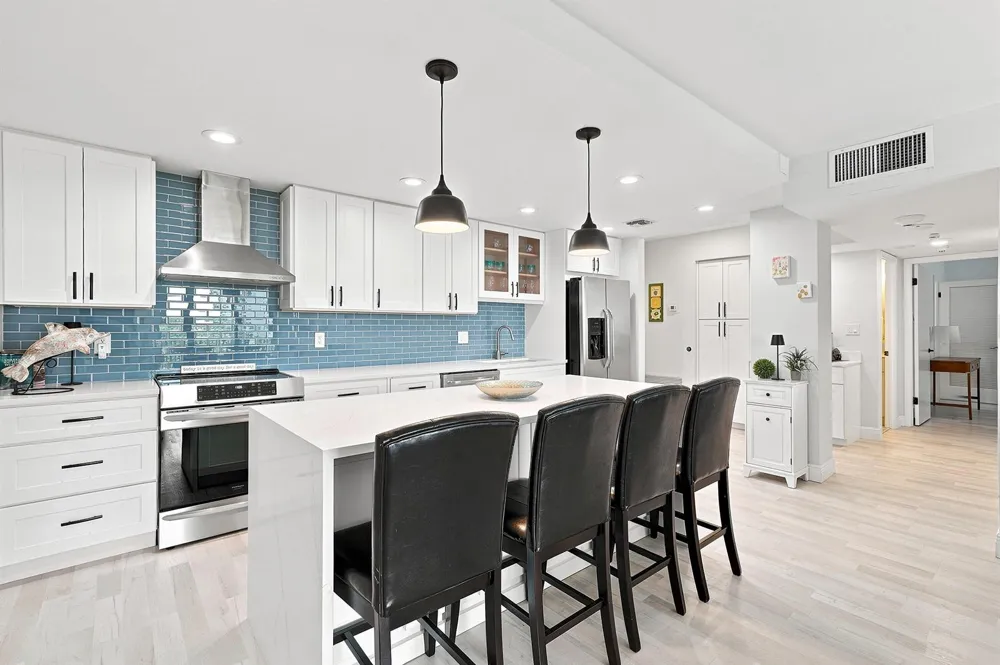 2121 OCEAN BOULEVARD #405W Boca Raton, FL 33431