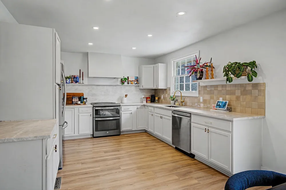 317 Bonnavue Dr Hermitage, TN 37076
