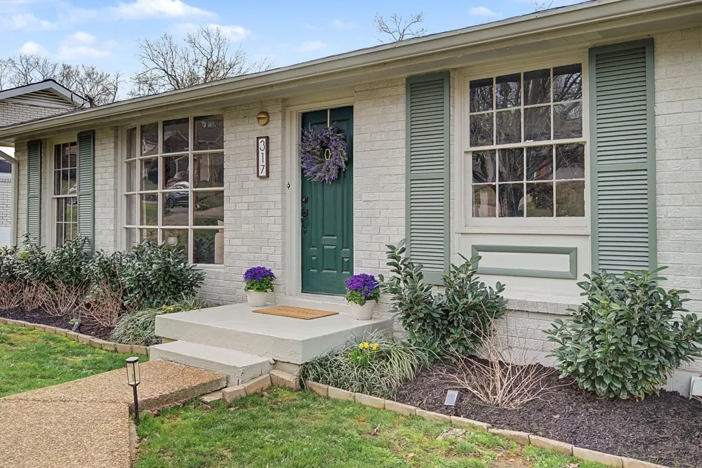 317 Bonnavue Dr Hermitage, TN 37076