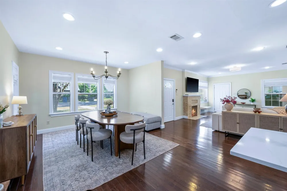 5223 Denton Drive Dallas, TX 75235