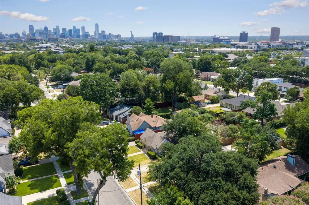 5223 Denton Drive Dallas, TX 75235