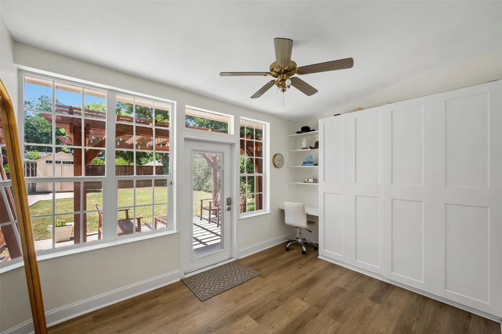 5223 Denton Drive Dallas, TX 75235