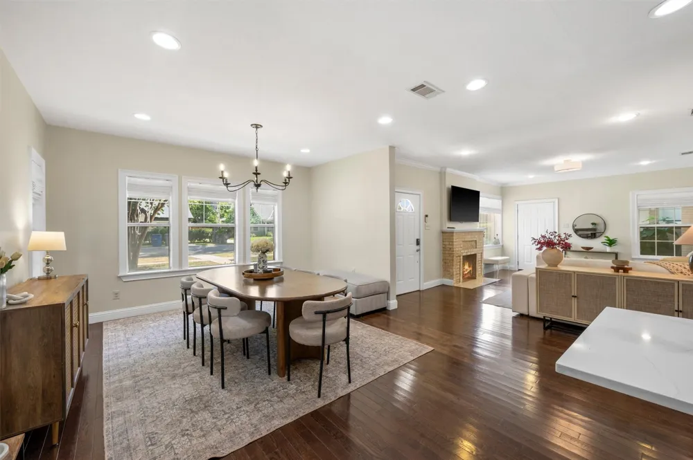 5223 Denton Drive Dallas, TX 75235