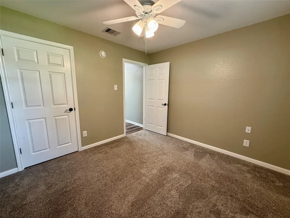 317 Crews Way West Columbia, TX 77486