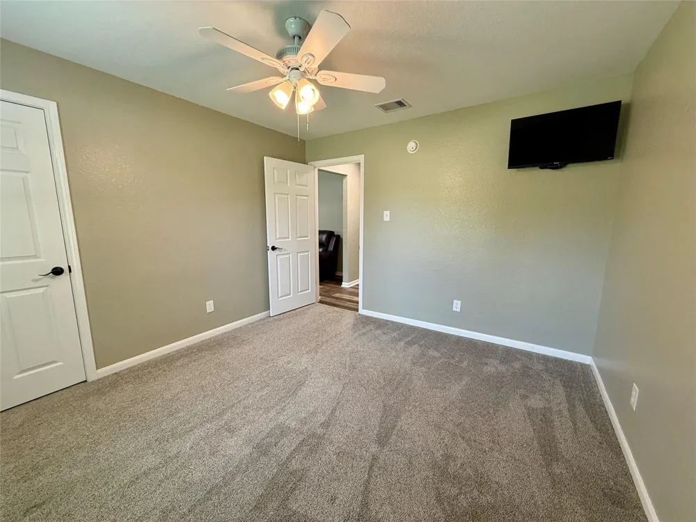317 Crews Way West Columbia, TX 77486
