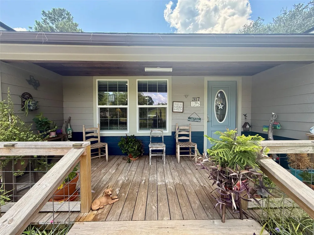317 Crews Way West Columbia, TX 77486