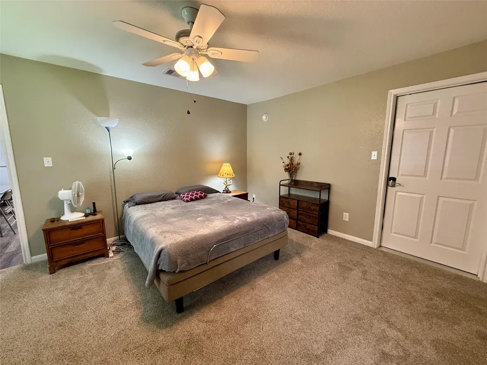 317 Crews Way West Columbia, TX 77486