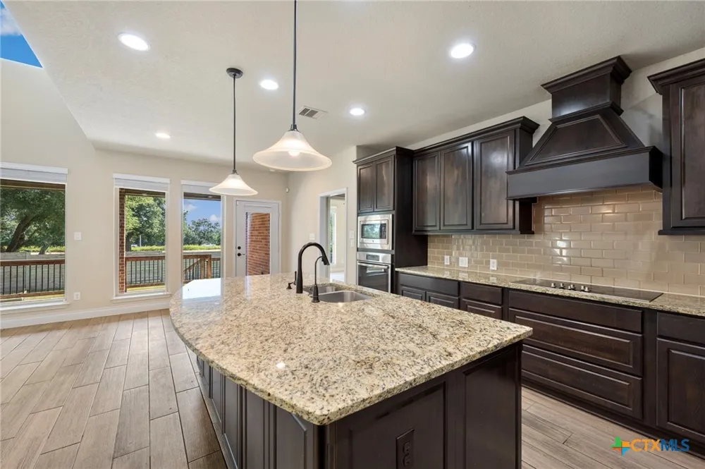 657 Vale Court New Braunfels, TX 78132