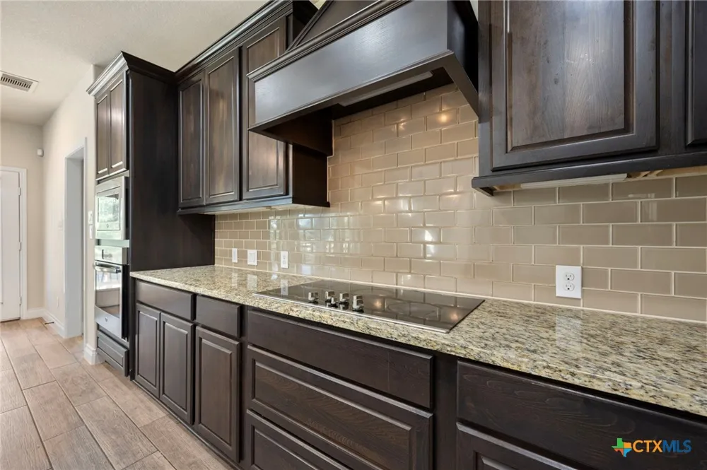 657 Vale Court New Braunfels, TX 78132
