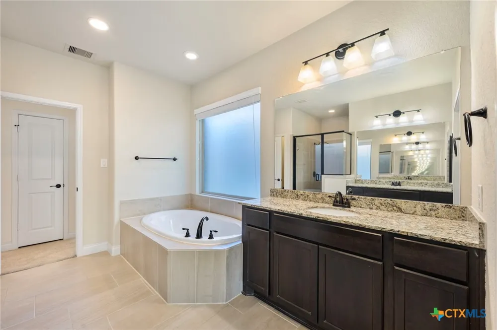 657 Vale Court New Braunfels, TX 78132