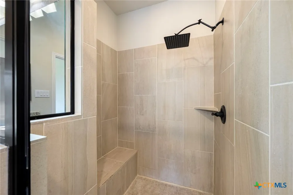 657 Vale Court New Braunfels, TX 78132