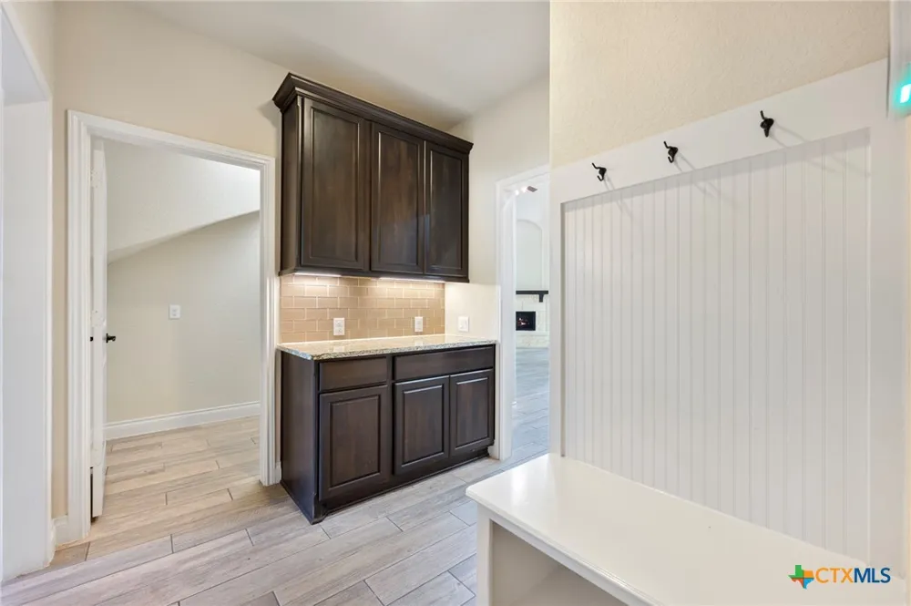657 Vale Court New Braunfels, TX 78132