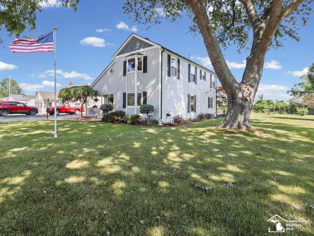 978 Streetman Street Erie Township, MI 48133