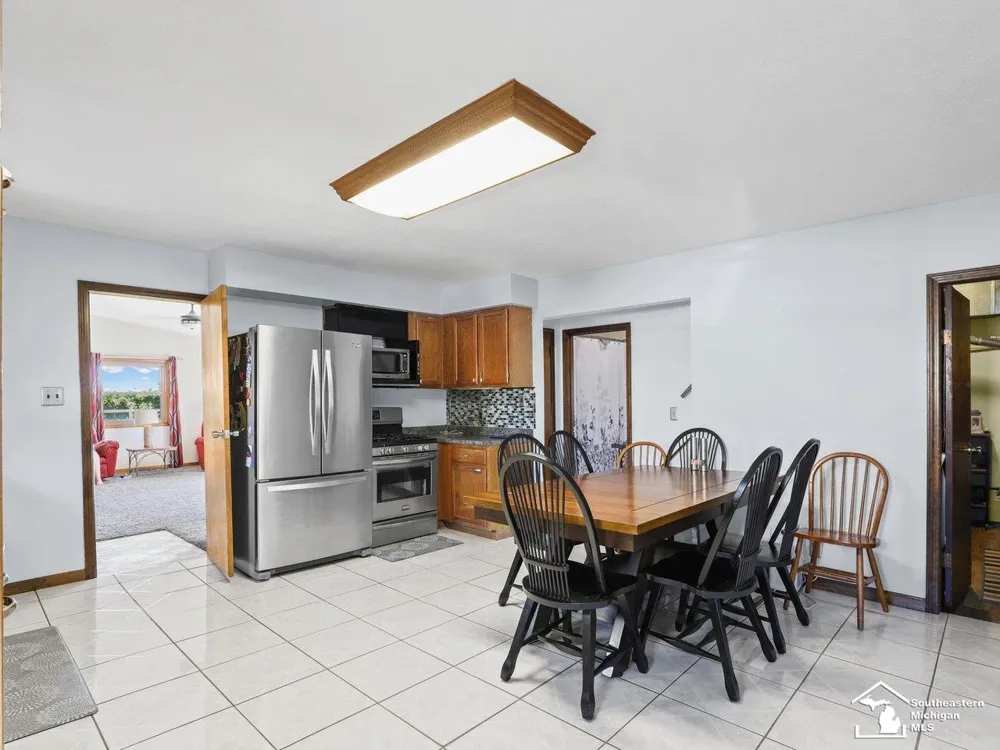 978 Streetman Street Erie Township, MI 48133