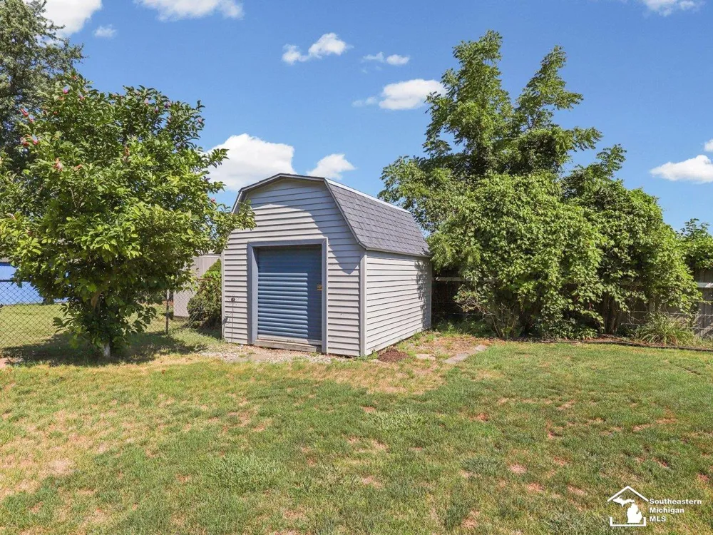 978 Streetman Street Erie Township, MI 48133
