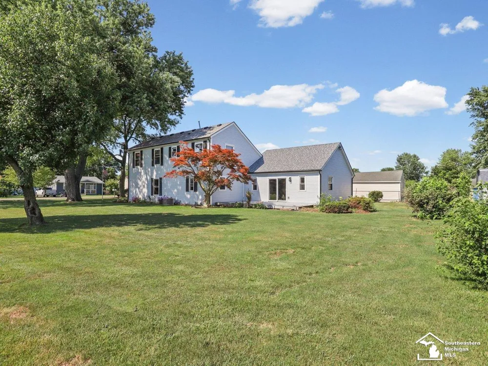 978 Streetman Street Erie Township, MI 48133