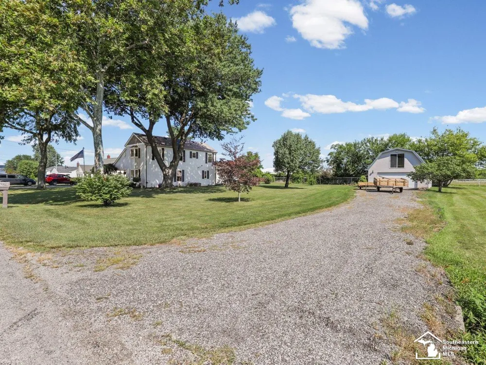 978 Streetman Street Erie Township, MI 48133