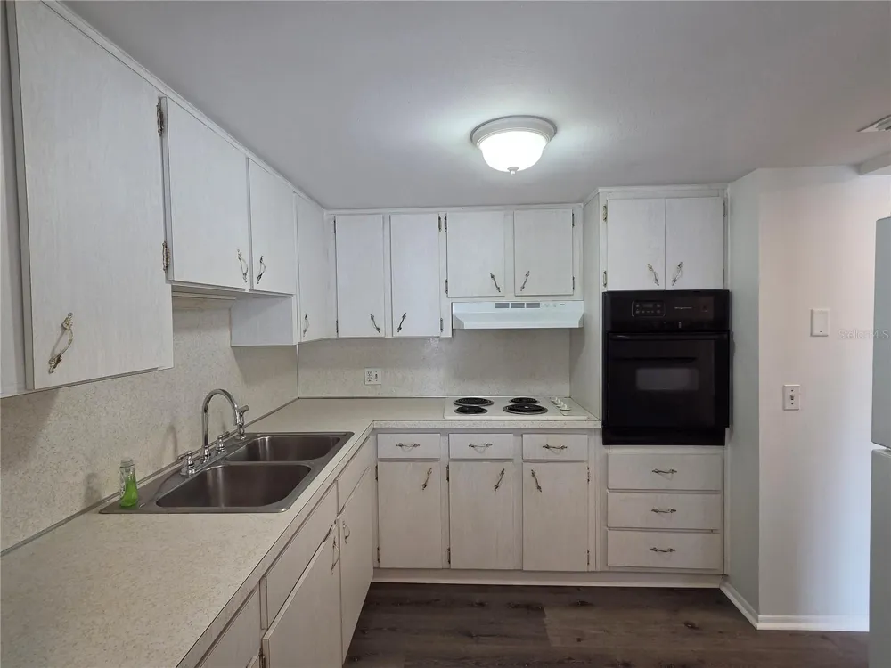2459 COLUMBIA DRIVE #47 Clearwater, FL 33763