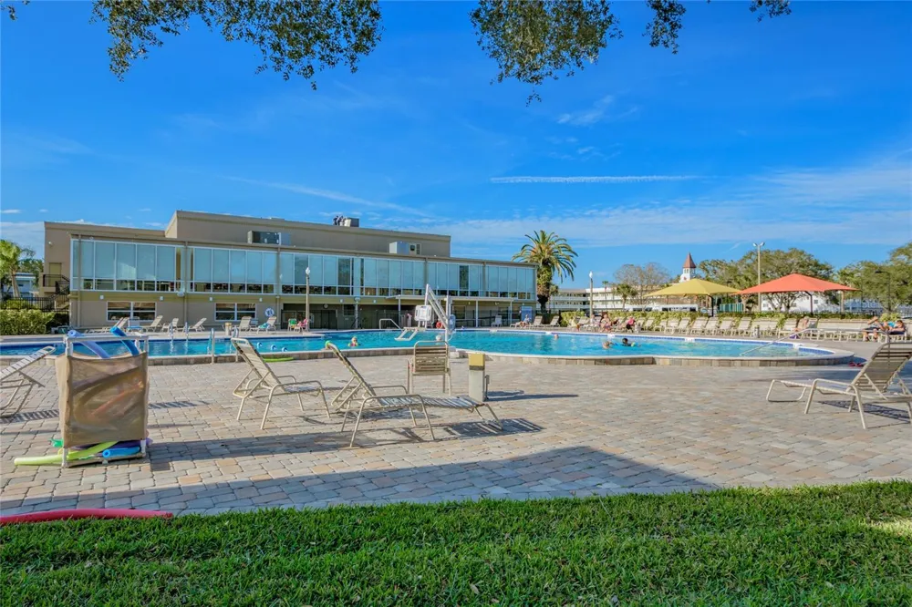 2459 COLUMBIA DRIVE #47 Clearwater, FL 33763