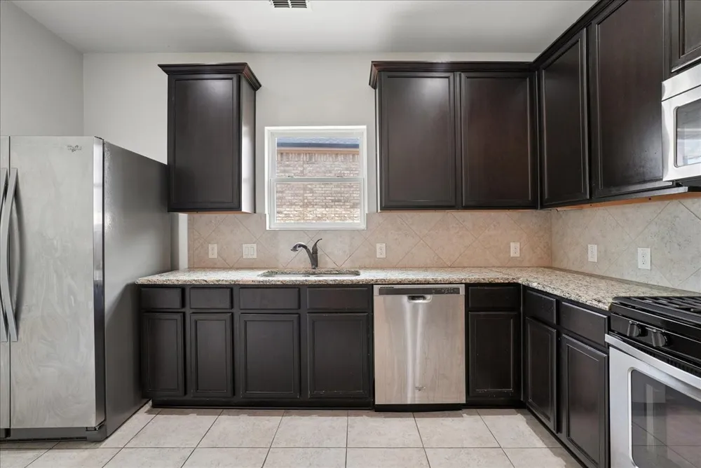 411 Winchester Drive Celina, TX 75009