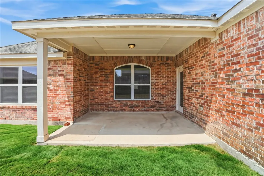 411 Winchester Drive Celina, TX 75009
