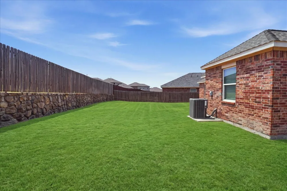 411 Winchester Drive Celina, TX 75009