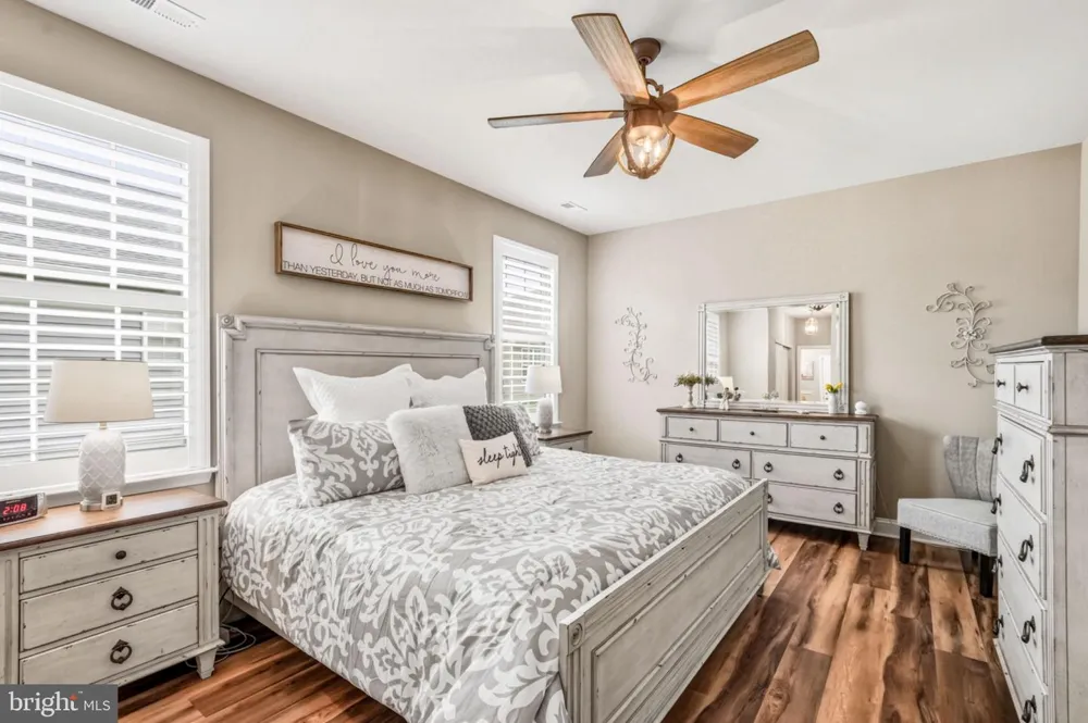 52 KIPPEN DRIVE Williamstown, NJ 08094