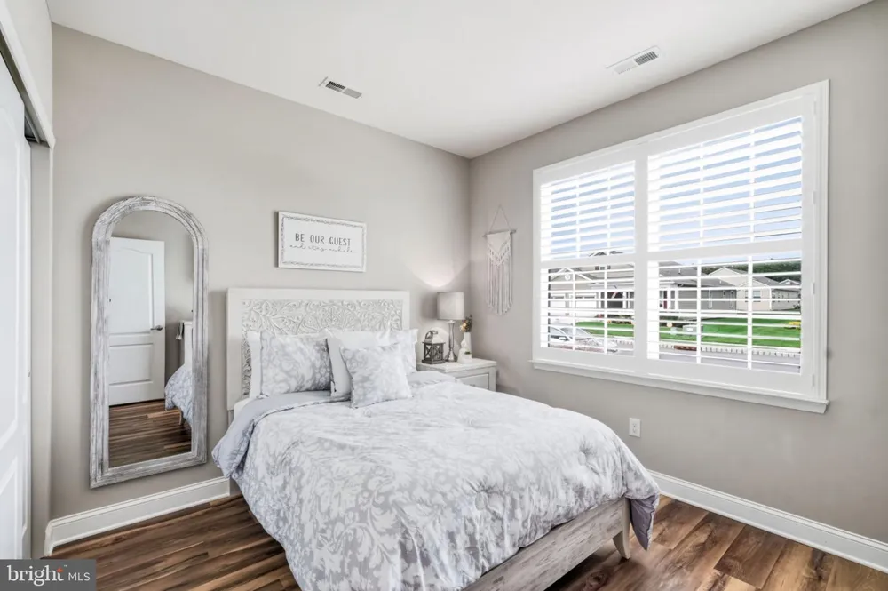52 KIPPEN DRIVE Williamstown, NJ 08094