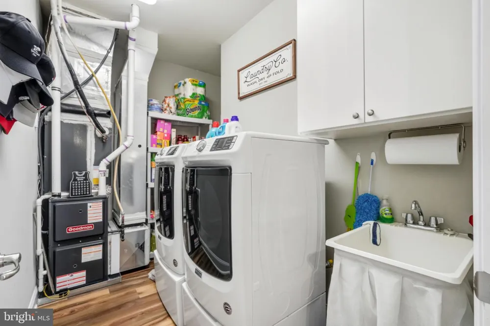 52 KIPPEN DRIVE Williamstown, NJ 08094