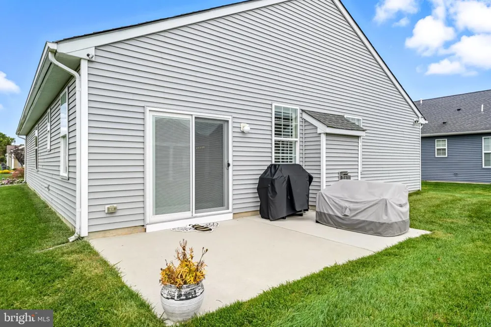 52 KIPPEN DRIVE Williamstown, NJ 08094