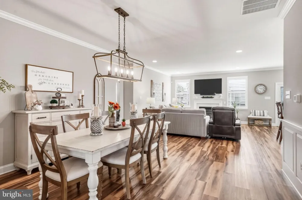 52 KIPPEN DRIVE Williamstown, NJ 08094