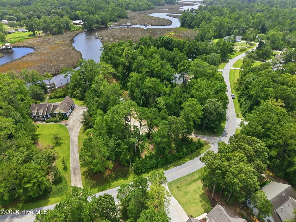 254 White Oak Bluff Road Stella, NC 28582