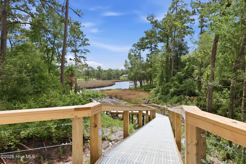 254 White Oak Bluff Road Stella, NC 28582
