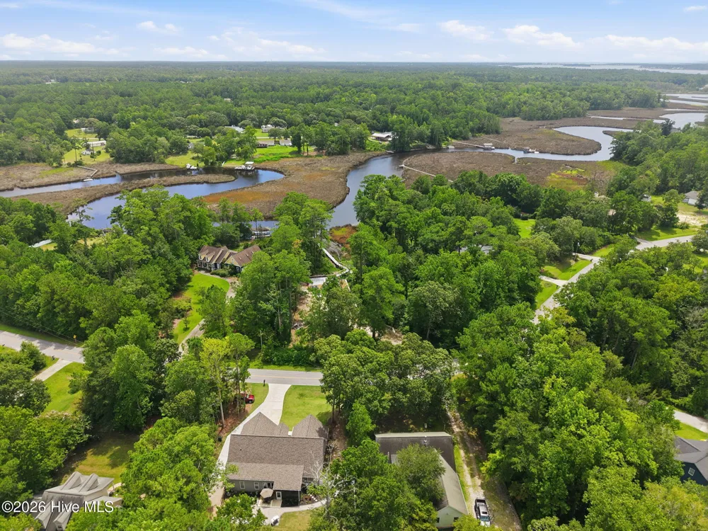 254 White Oak Bluff Road Stella, NC 28582