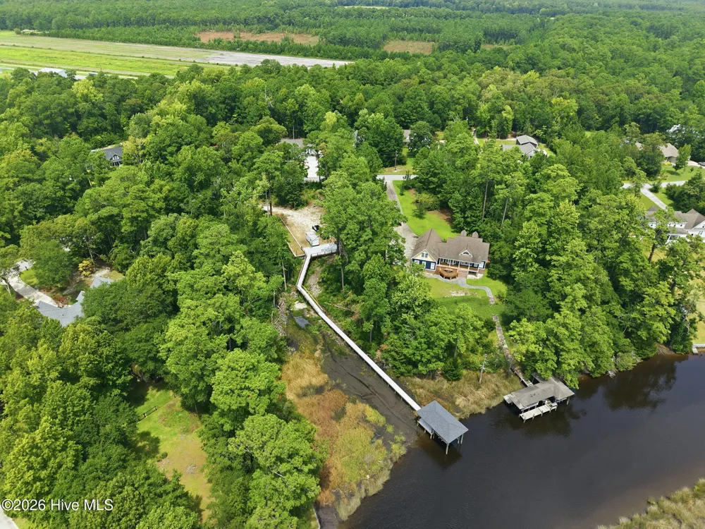 254 White Oak Bluff Road Stella, NC 28582
