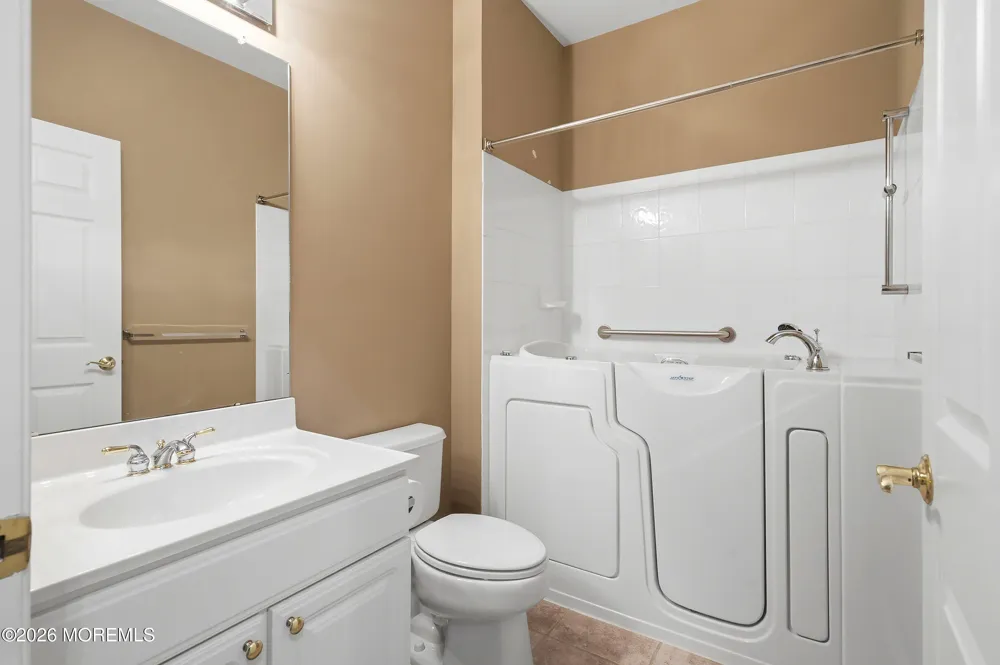 2 Falstaff Drive Manchester, NJ 08759